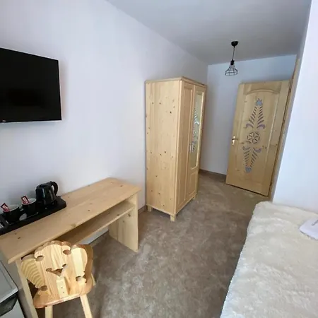 לינה וארוחת בוקר Kojsowka